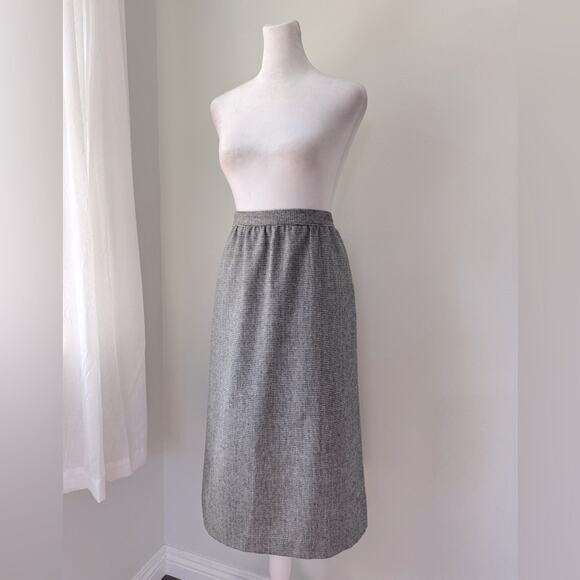 Vintage ‘80s Jonathan Logan Black & White Wool Blend Textured A-Line Midi Skirt - Picture 1 of 9